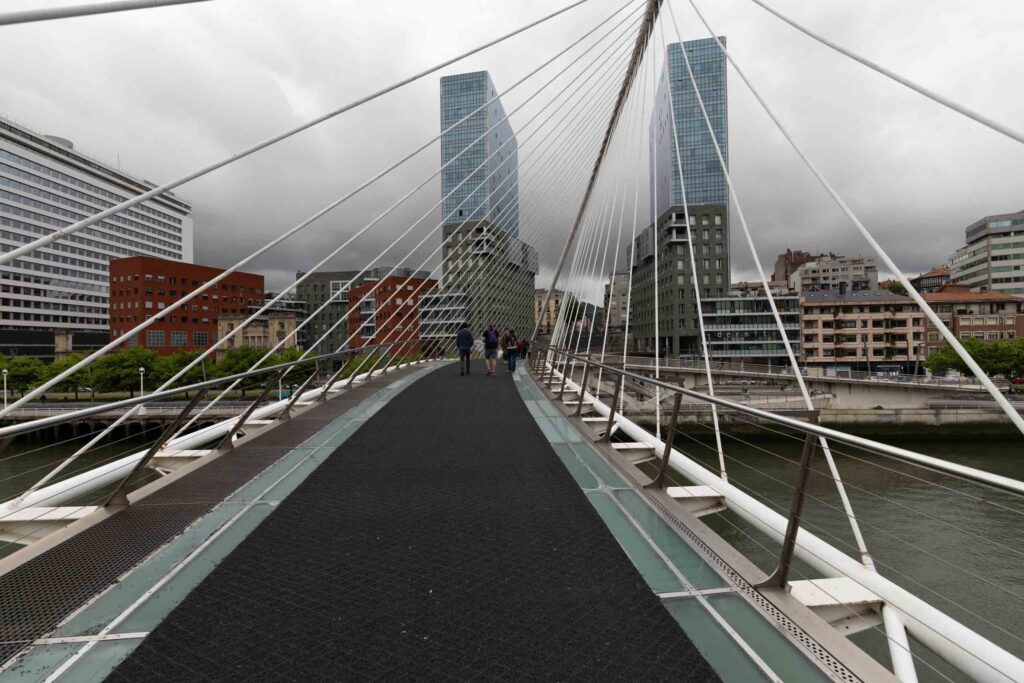 Bilbao Zubizuri Brücke