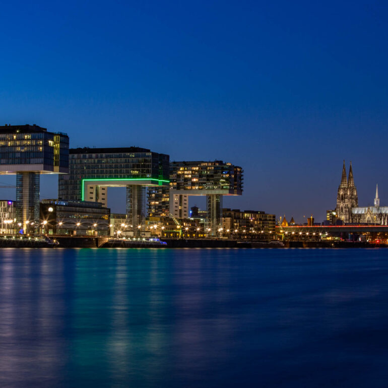 Kranhäuser mit Dom, Köln