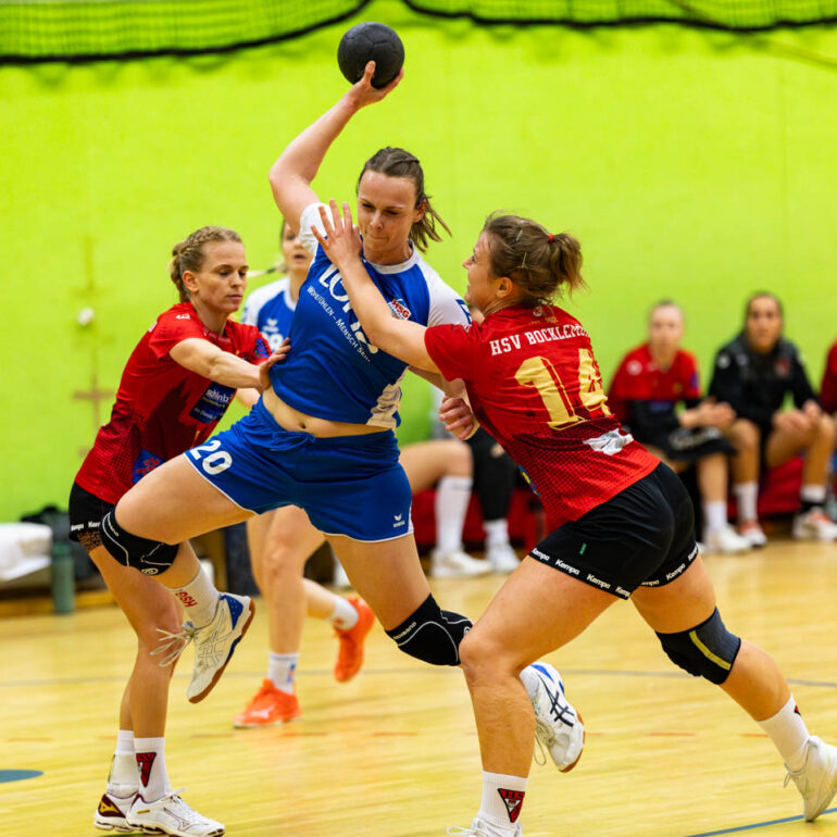 Spiel der 1. Damenmannschaft der HSG Refrath Hand