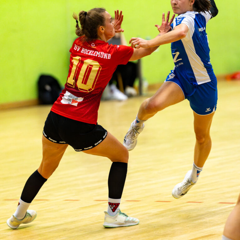 Spiel der 1. Damenmannschaft der HSG Refrath Hand