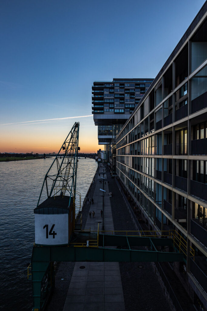 Kran im Rheinauhafen Köln
