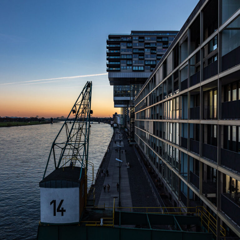 Kran im Rheinauhafen Köln